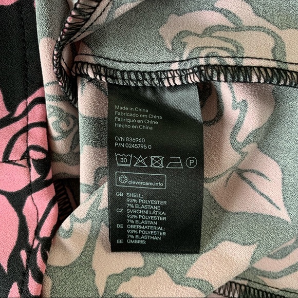 NWT H&M Black and Pink Rose Bodycon Dress - Picture 7 of 7